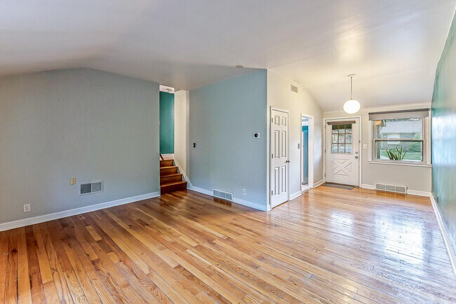 Building Photo - 2655 Whitewood St
