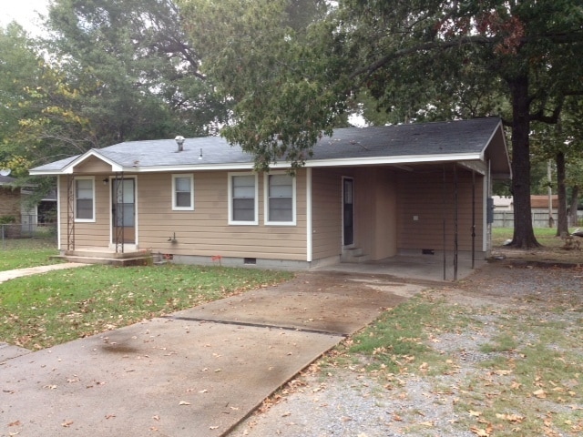 Building Photo - 5715 Sulphur Springs Rd
