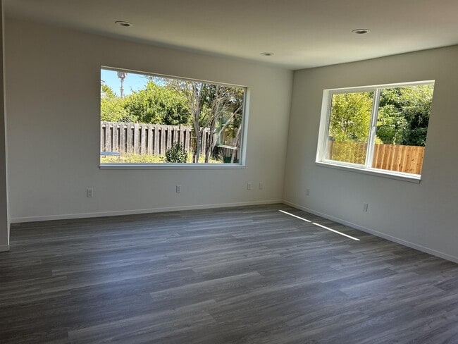 Building Photo - 1316 Laurel St