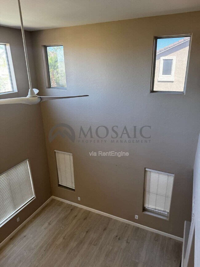 Building Photo - 3356 E Mayberry Ave