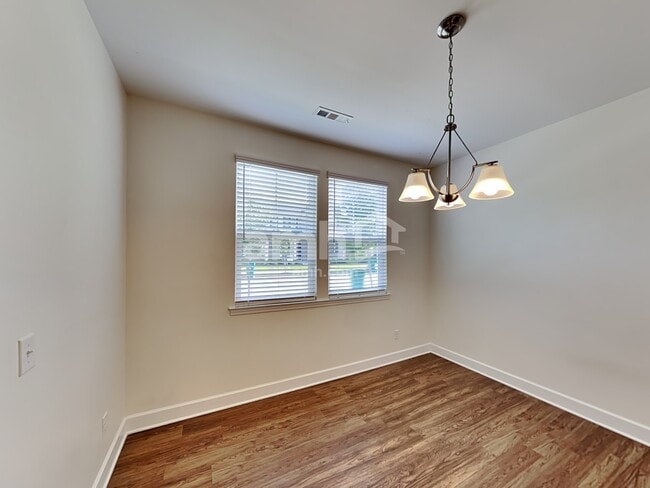 Building Photo - 5079 Trailwater Dr