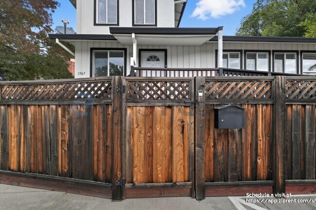 Building Photo - 1967 Solano Way