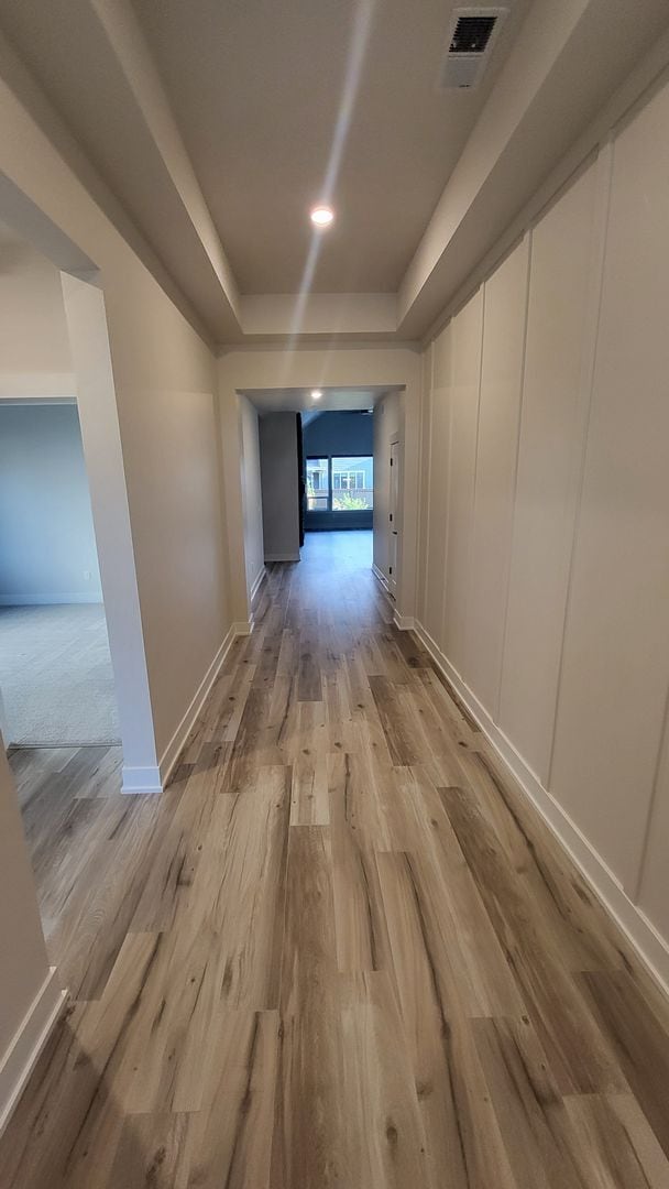Building Photo - 4 BR/2.5 BA Single-Level home at Trailside