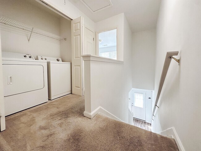 Building Photo - 3247 Hidden Cove Cir NW