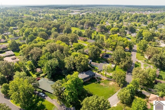 Building Photo - 51 Martin Cir