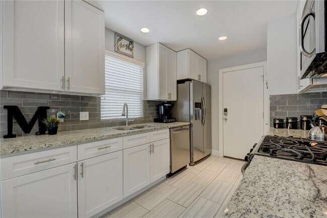 Building Photo - 3106 Jeanne Marie Ct