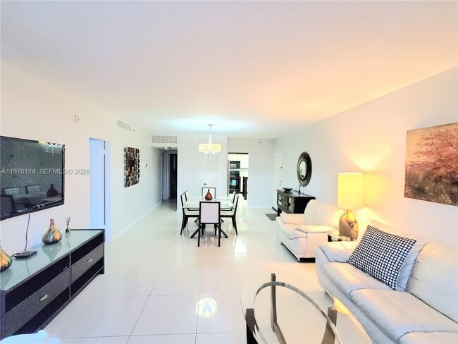 Building Photo - 3001 S Ocean Dr