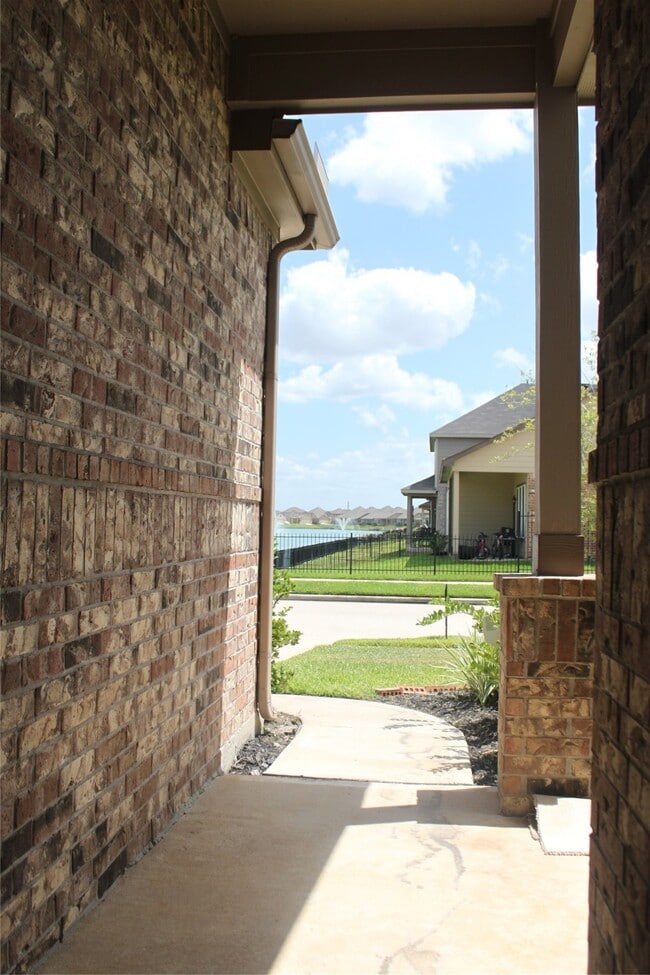 Building Photo - 3715 Don Giovanni Pl