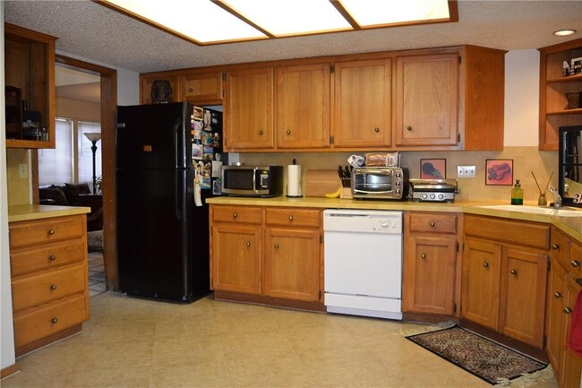 Building Photo - 5311 Doe Valley Ln