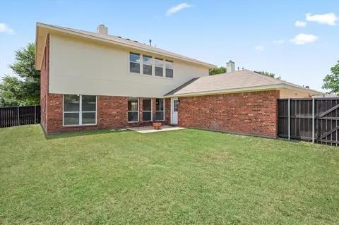 Building Photo - 1533 Tanglewood Dr