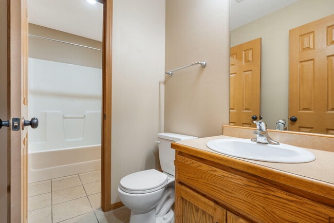 Building Photo - 719 E Watermill Cir
