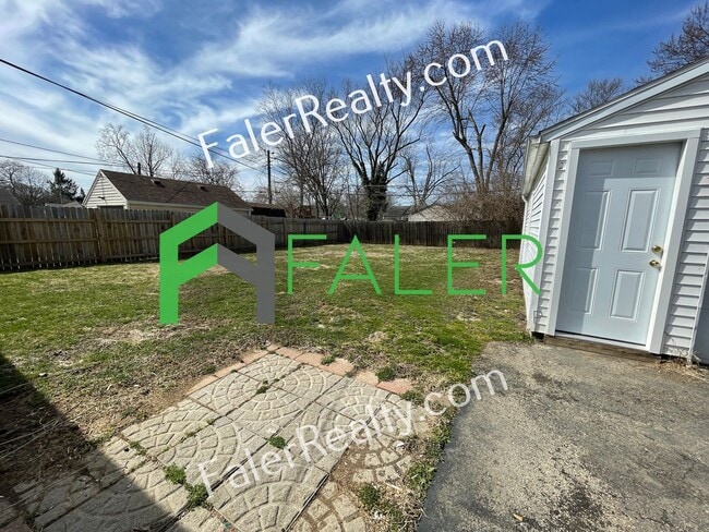 Building Photo - Completely Remodeled Kettering Home