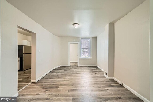 Building Photo - 118 N Hilton St