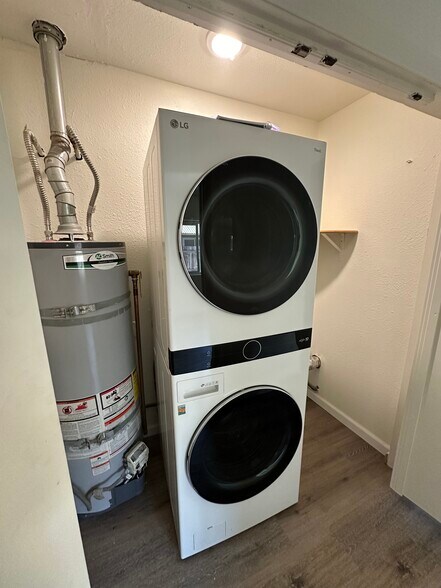 In Unit Washer Dryer - 3623 W 105th St