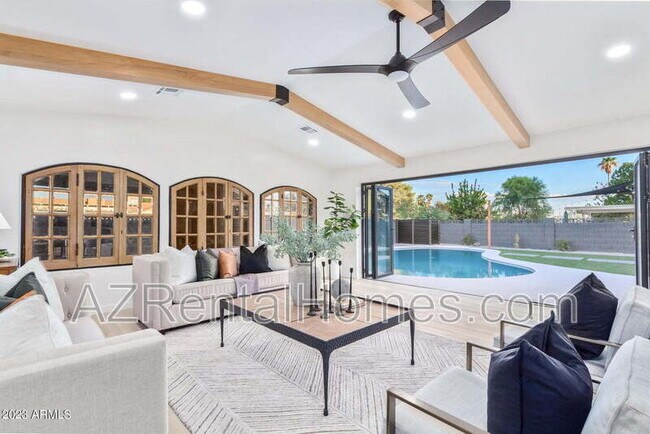 Building Photo - 3005 N 81st Pl