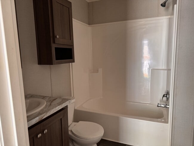 Building Photo - 5201 Chantelle Dr