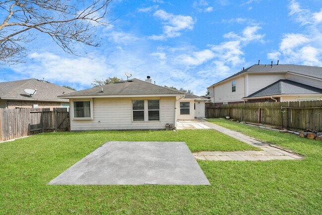 Building Photo - 14707 Country Rose Ln