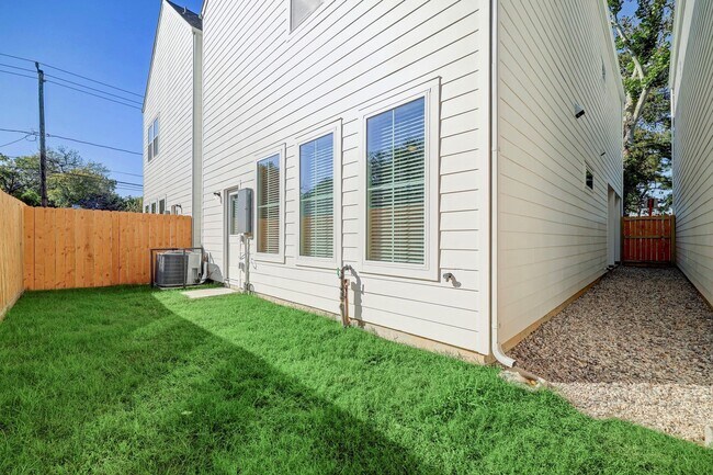 Building Photo - 9408 McGallion Rd