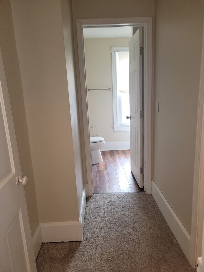 Building Photo - 145 Main St