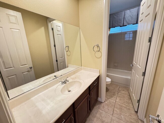 Building Photo - Spacious 4 Bedroom Home with Private Pool!