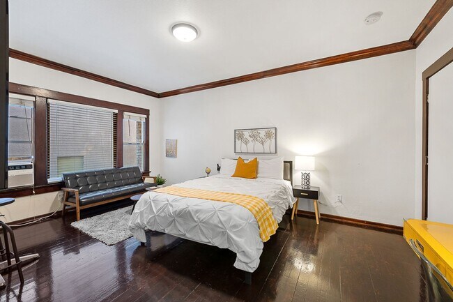 Interior Photo - 330 Cedar Avenue