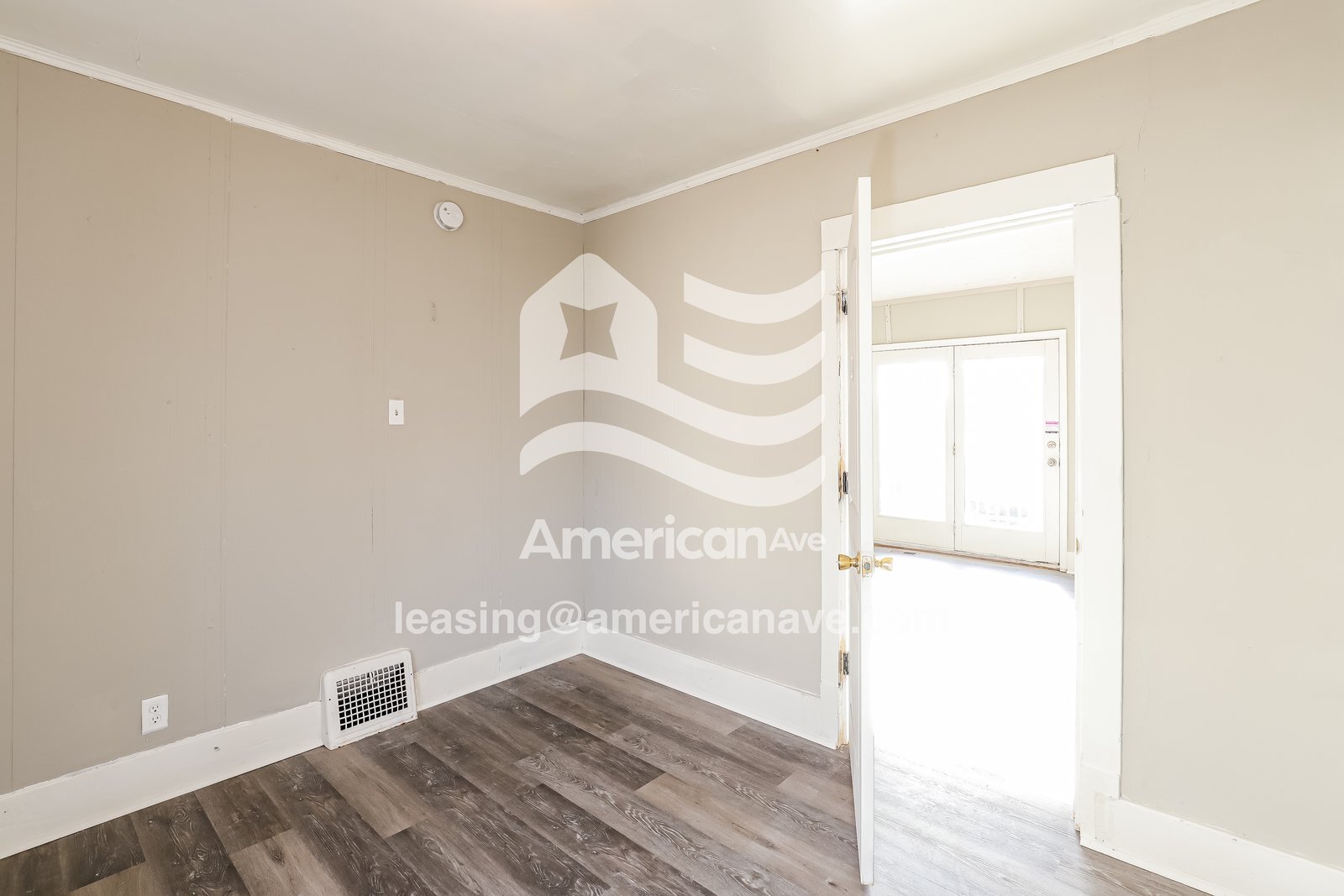 Building Photo - 6006 S 20th Ave