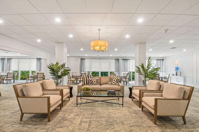 Building Photo - 2295 S Ocean Blvd