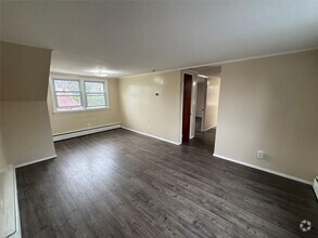 Building Photo - 589 Windmill Ave