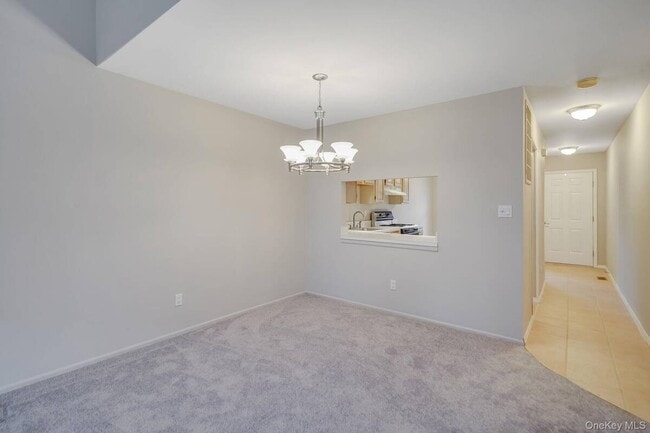 Building Photo - 18 Summerfield Cir