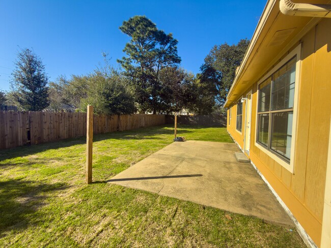 Building Photo - 2109 Bellmeade Cir