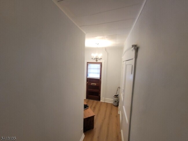 Building Photo - 140 Prospect St