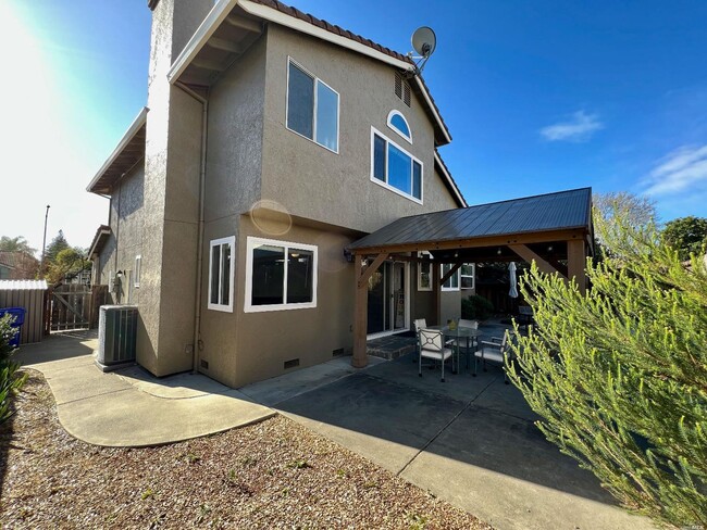 Building Photo - 2454 Wine Country Ave