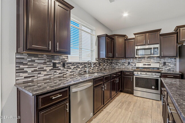 Building Photo - 1408 Dominic Anakin Dr