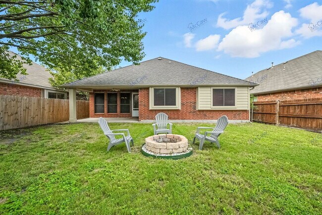 Building Photo - 2217 Kingsdale Ct