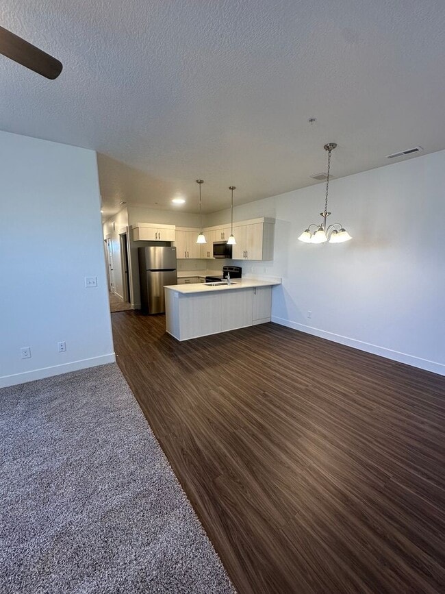 Building Photo - Brand New 3 Bed Condo with Resort-Style Amenities & Included Internet!