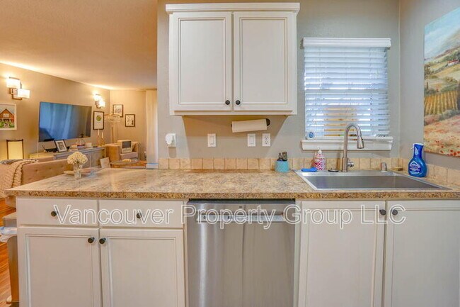 Building Photo - 14019 NE 20th Ave