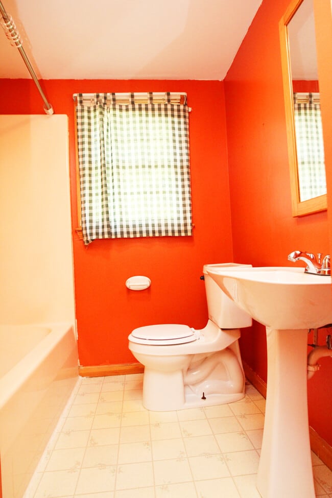 Building Photo - Charming 3BD / 1 Bath on Cul de sac