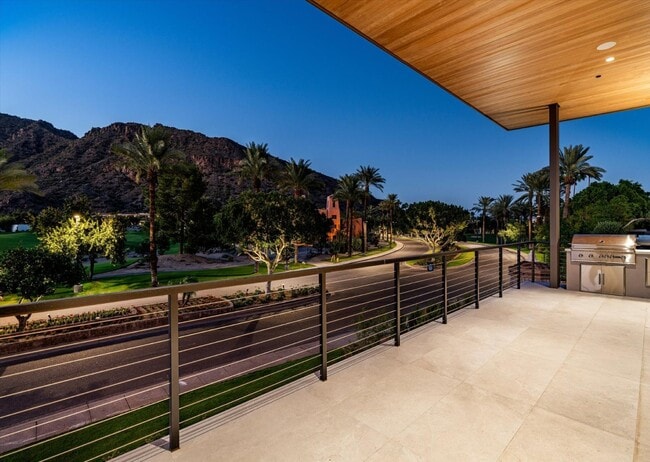 Building Photo - 4575 N Phoenician Blvd