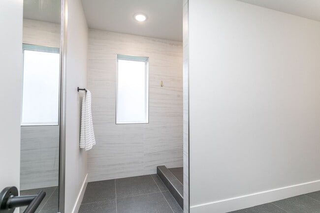 Building Photo - Luxury Breckenridge Park Home