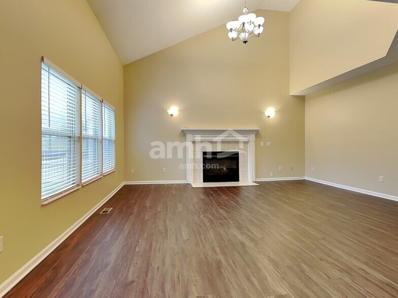 Building Photo - 210 Waterstone Dr