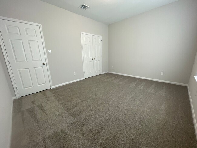 Building Photo - 1059 Rd 5736