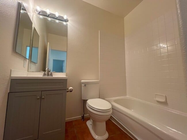 Building Photo - Stunning Views - Three Bedroom in Heron...