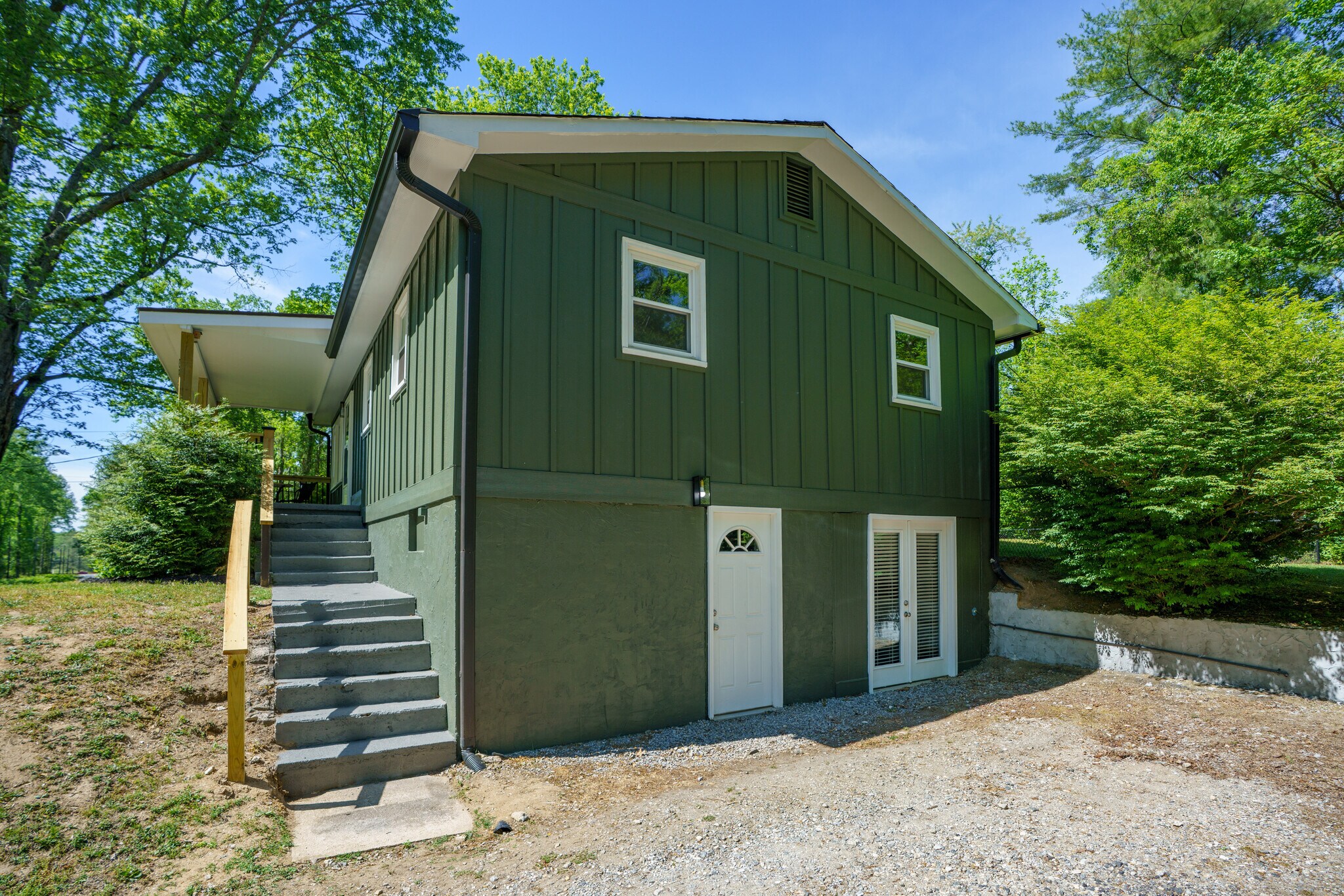 Building Photo - 398 Highland Park Rd