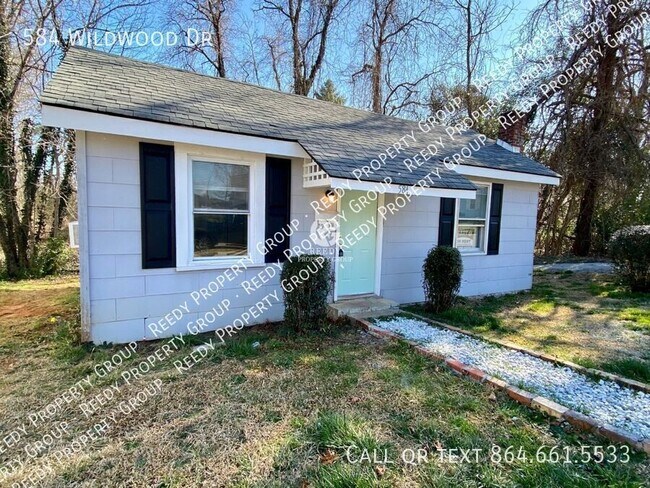 Building Photo - 584 Wildwood Dr