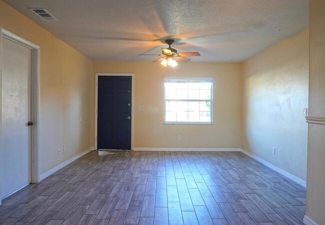 Building Photo - 668 Georgia Ave