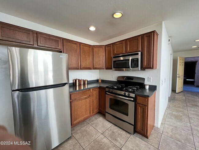 Building Photo - 4166 N Fortune Loop