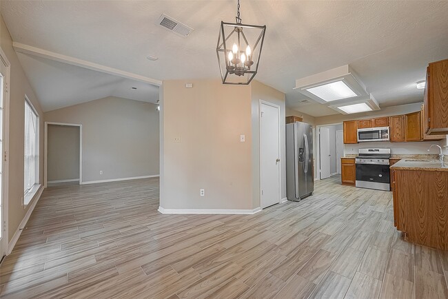 Building Photo - 22319 Rangeview Dr