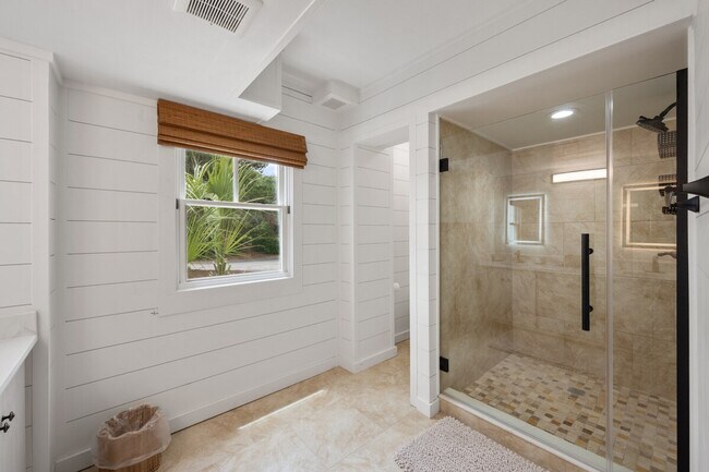 Building Photo - 858 Debordieu Blvd