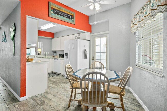 Building Photo - 110 Surfview Dr