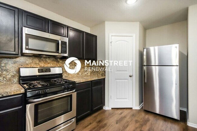 Building Photo - 1707 Grand Plaza Dr